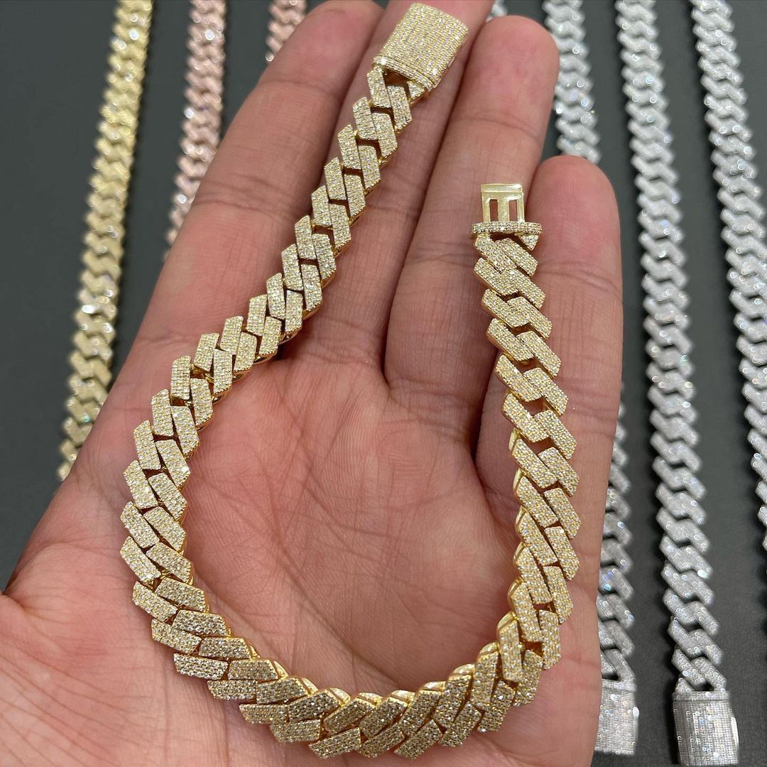 10mm Moissanite Cuban Link Chain Bracelet