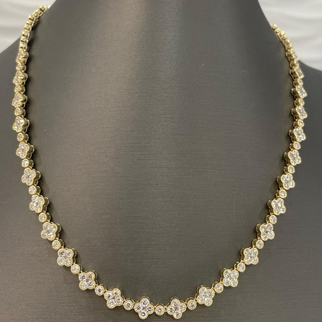 Solitaire Clover Moissanite Tennis Chain