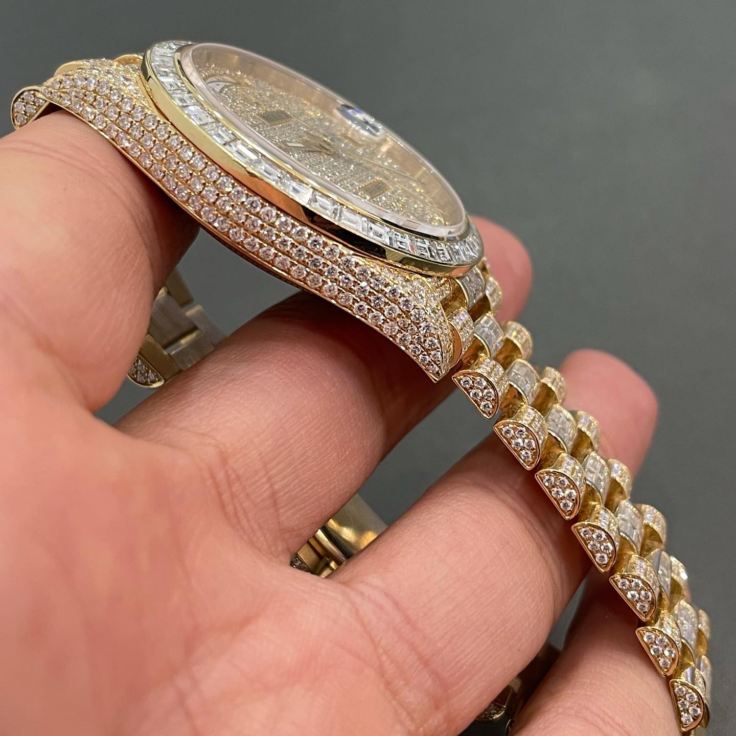 Rolex Day-Date Presidential Moissanite Watch Men's - Baguette Diamond Setting