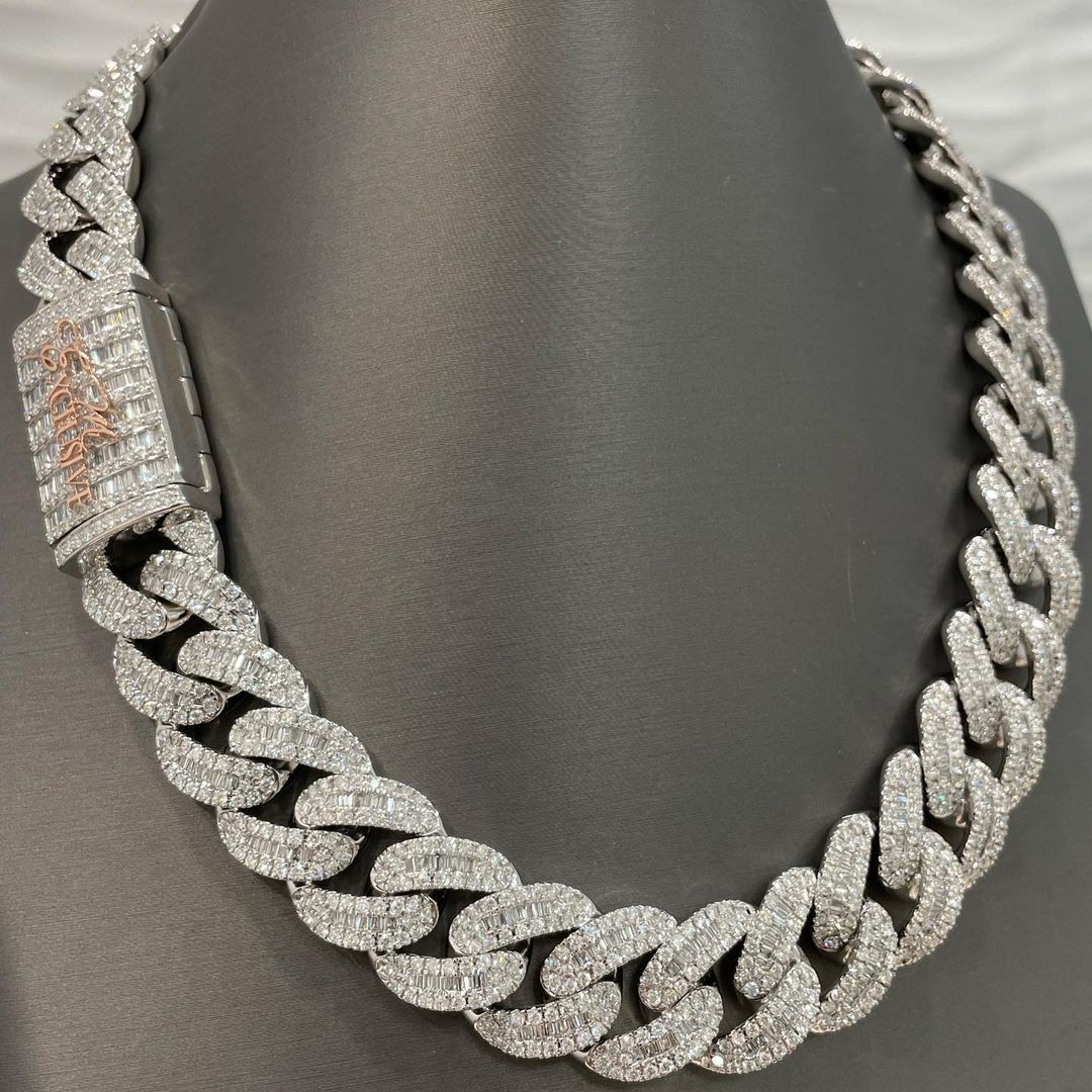 22MM Moissanite Cuban Link Baguette Diamond Chain - Custom Name On Lock