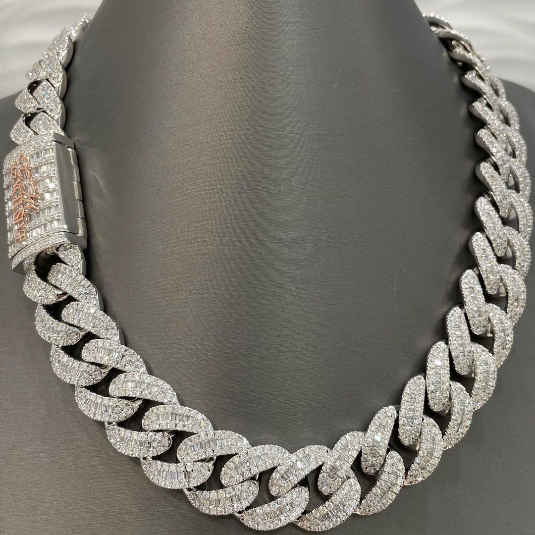 22MM Moissanite Cuban Link Baguette Diamond Chain - Custom Name On Lock