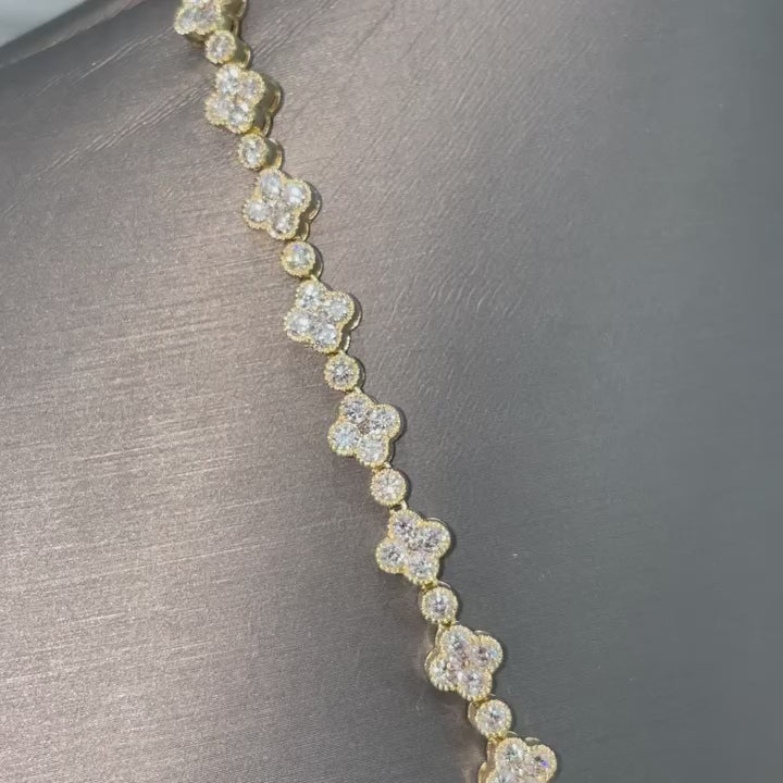 Solitaire Clover Moissanite Tennis Chain